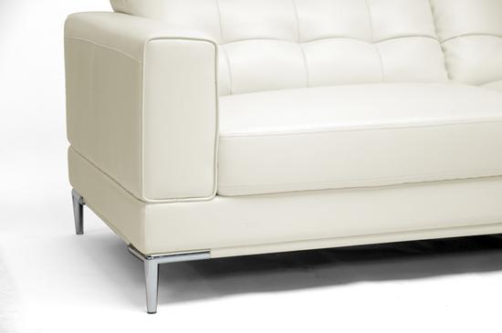 white-sofa-2