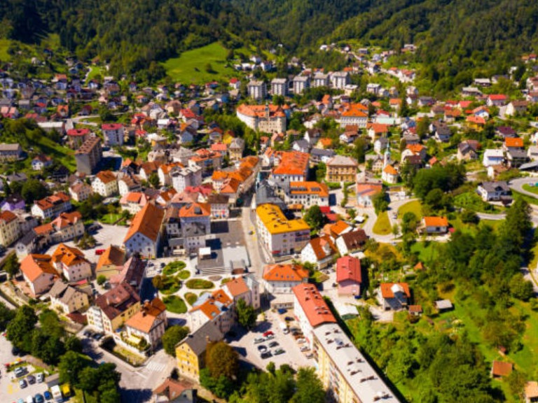 real estate Slovenia
